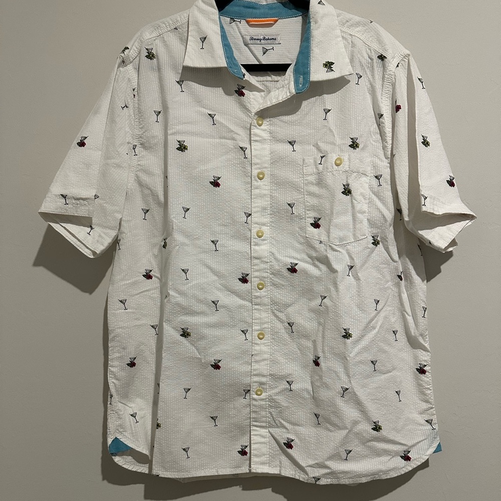 Tommy Bahama White Shirt with Drink Motif